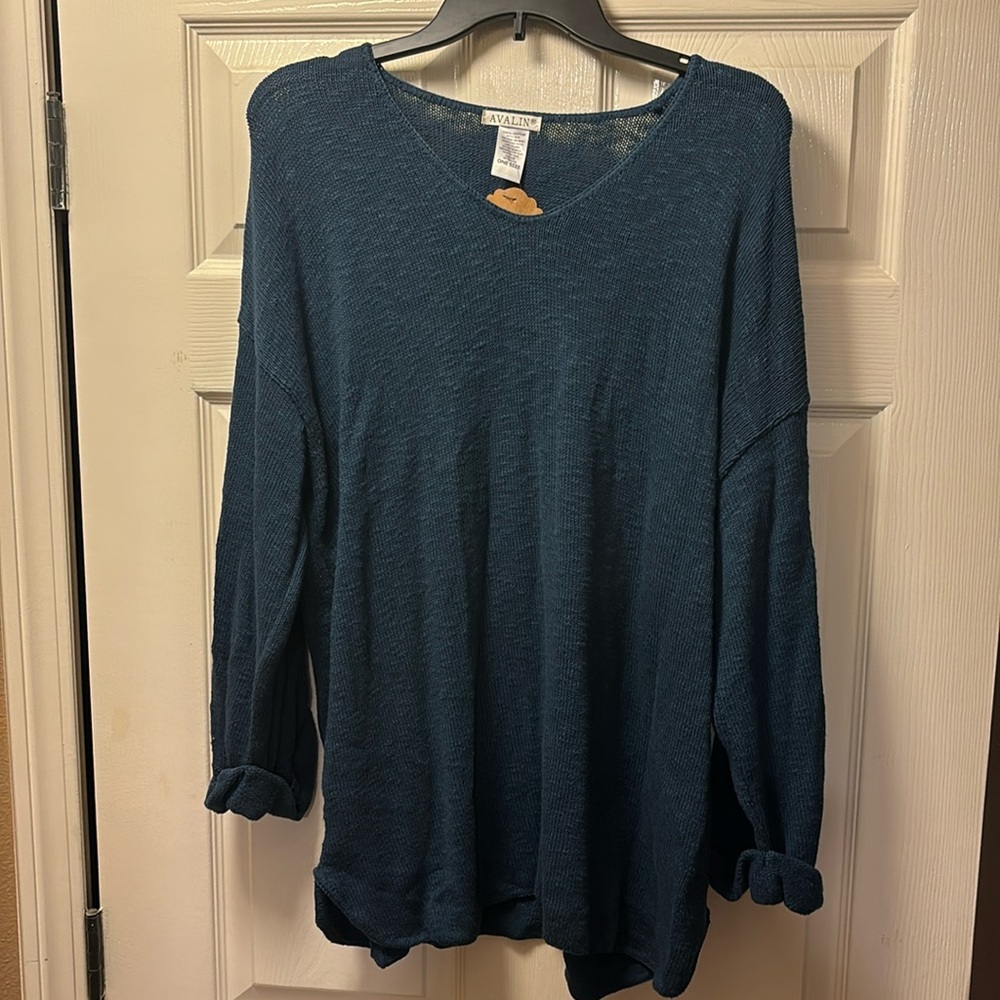 Long sleeve blue oversized sweater